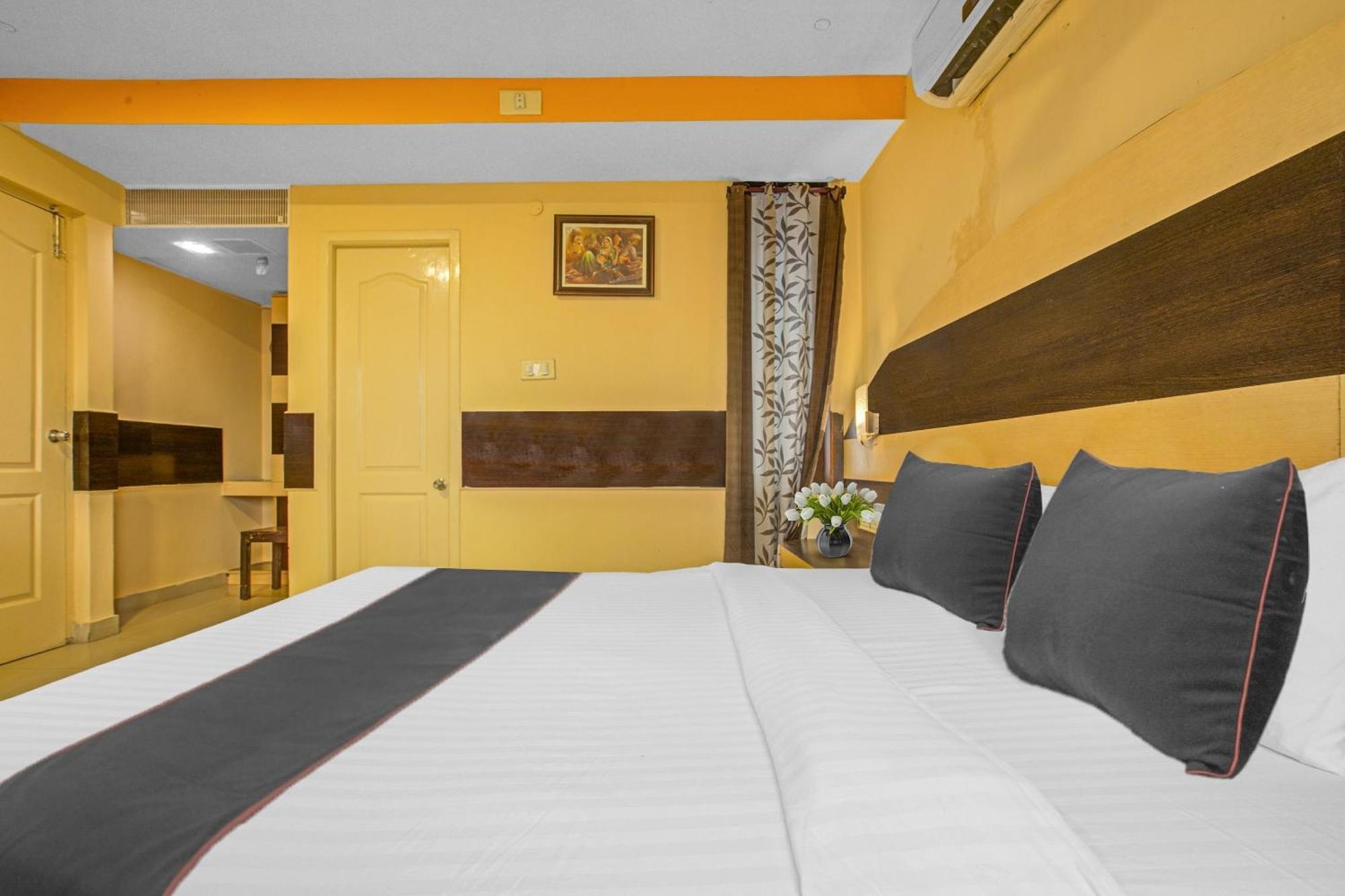 Collection O Mgr Inn Pondicherry Exteriör bild